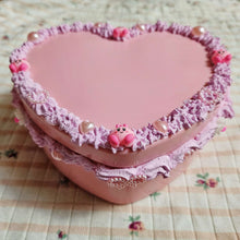 Load image into Gallery viewer, Cake Jewellery Boxes