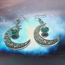Afbeelding in Gallery-weergave laden, To The Moon and Back Earrings
