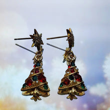 Load image into Gallery viewer, Oh Christmas Tree Earrings
